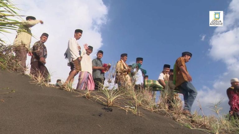 Gumuk Pasir, Tempat Favorit Sholat Ied di Bantul