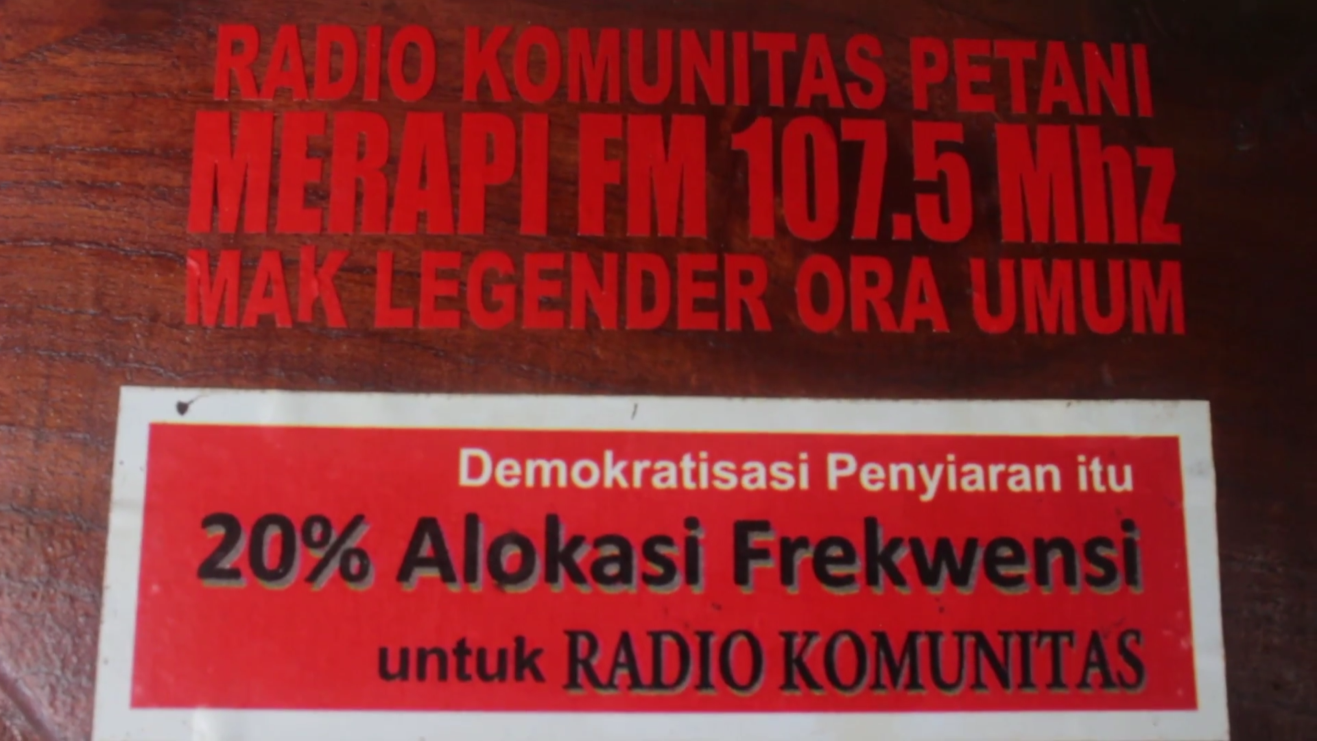 Stiker Radio Komuintas Petani Merapi FM