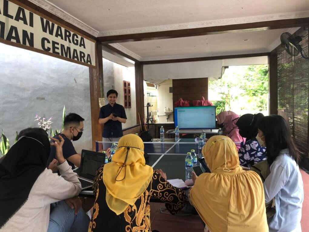 Kelompok Kerja 3 Kabupaten Sleman & Halal Center UIN Sunan Kalijaga selenggarakan bimbingan teknis sertifikasi halal pelaku UMKM DIY