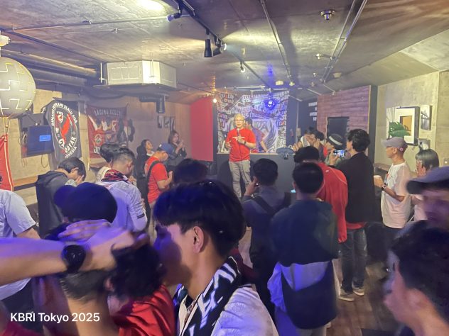 Kedutaan Besar Republik Indonesia (KBRI) Tokyo dan KJRI Osaka bekerja sama dengan Garuda Jepang, memberikan dukungan penuh pada kehadiran ribuan suporter Indonesia.