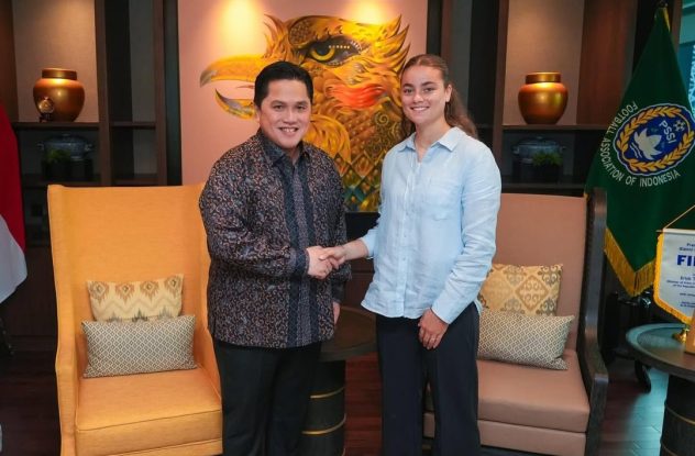 Felicia de Zeeuw merasa sangat bangga dan bersyukur sudah resmi mengambil sumpah dan menjadi Warga Negara Indonesia.