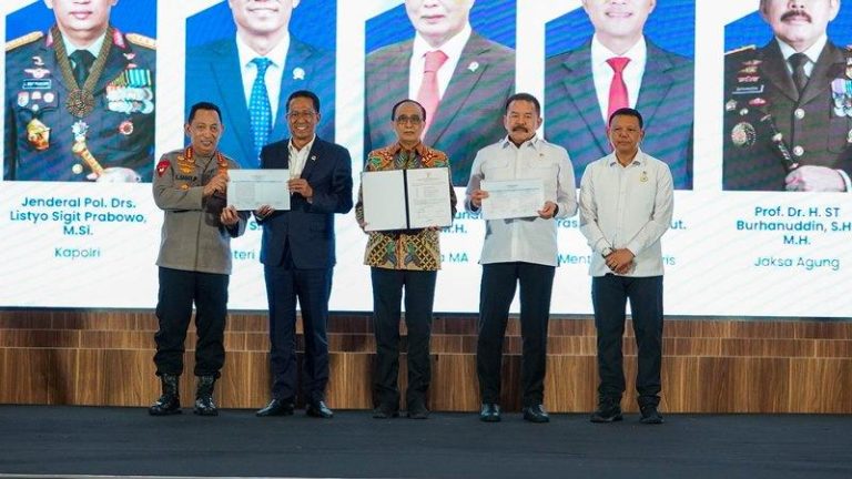 YLBHI Desak Pemerintah Tak Buru-Buru dan Transparan Membuka Daftar Isian Masalah RUU KUHAP