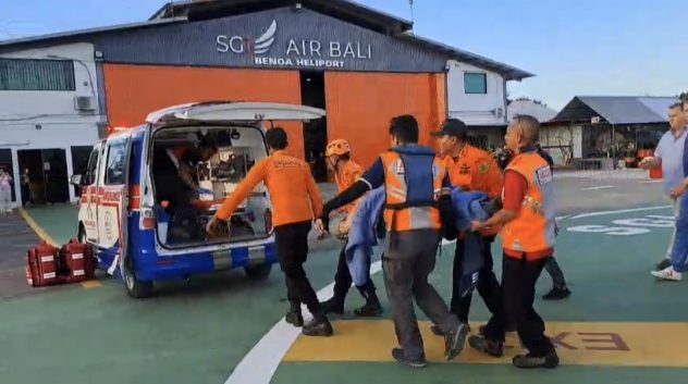 Meski mengalami patah tulang, Emmenegger dipastikan selamat dan kini tengah dirawat di Rumah Sakit BIMC Kuta, Denpasar, Bali.