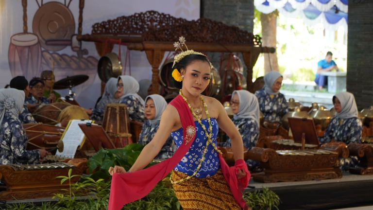 Fakultas Filsafat UGM Kembali Gelar Festival Karawitan dan Bazar Nusantara 2025